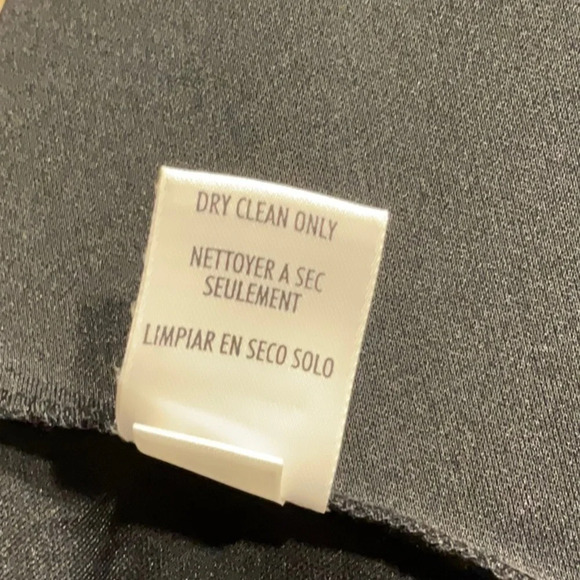 🤩 Casual Corner Floral print Skirt 🤩 - Picture 6 of 7